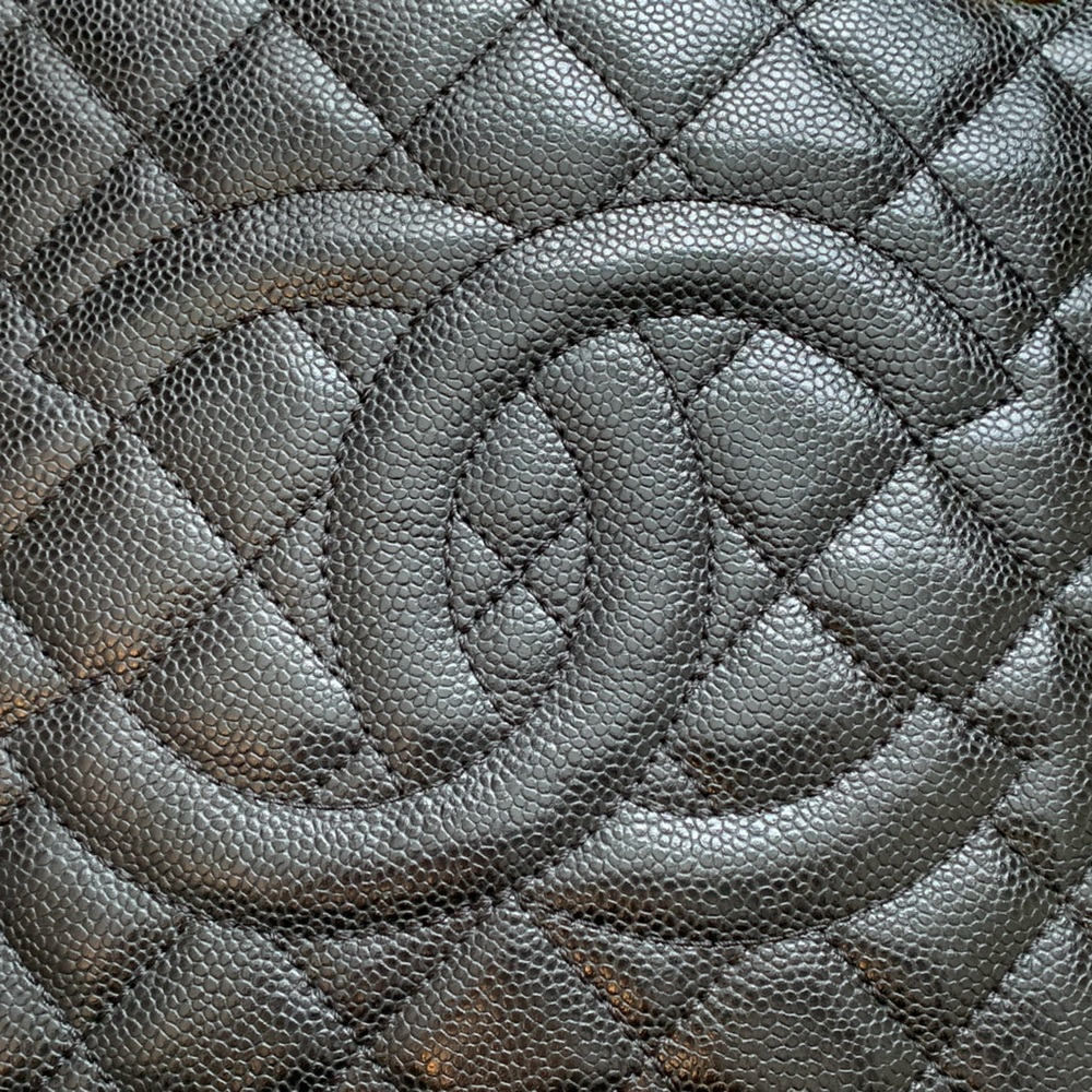 Chanel Black Quilted Caviar
Grand Shopping Tote - Picture 6 of 14